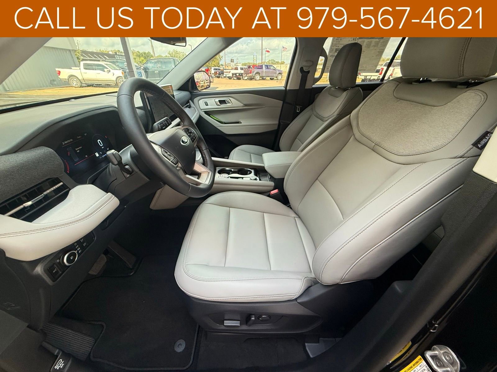 New 2026 Ford Explorer Active image 14