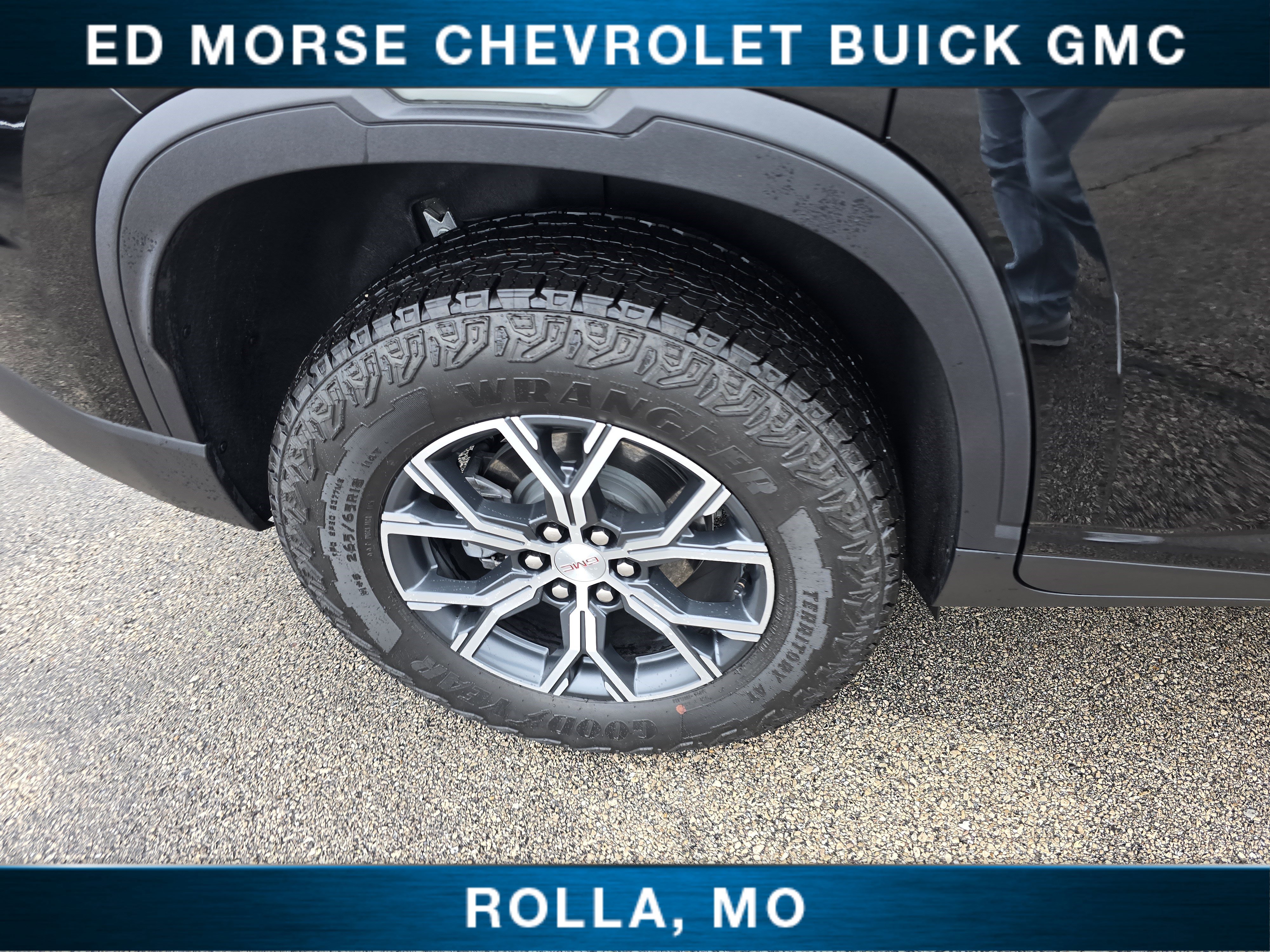 Used 2026 GMC Acadia AT4 w/ Luxury Package AWD/4WD image 12