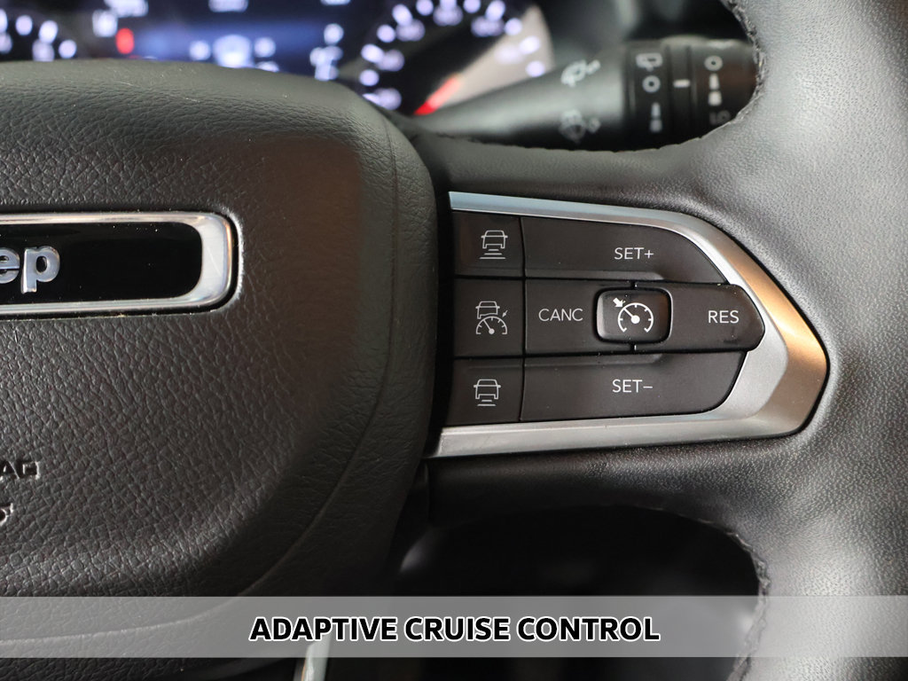 Used 2024 Jeep Compass Limited AWD/4WD image 3