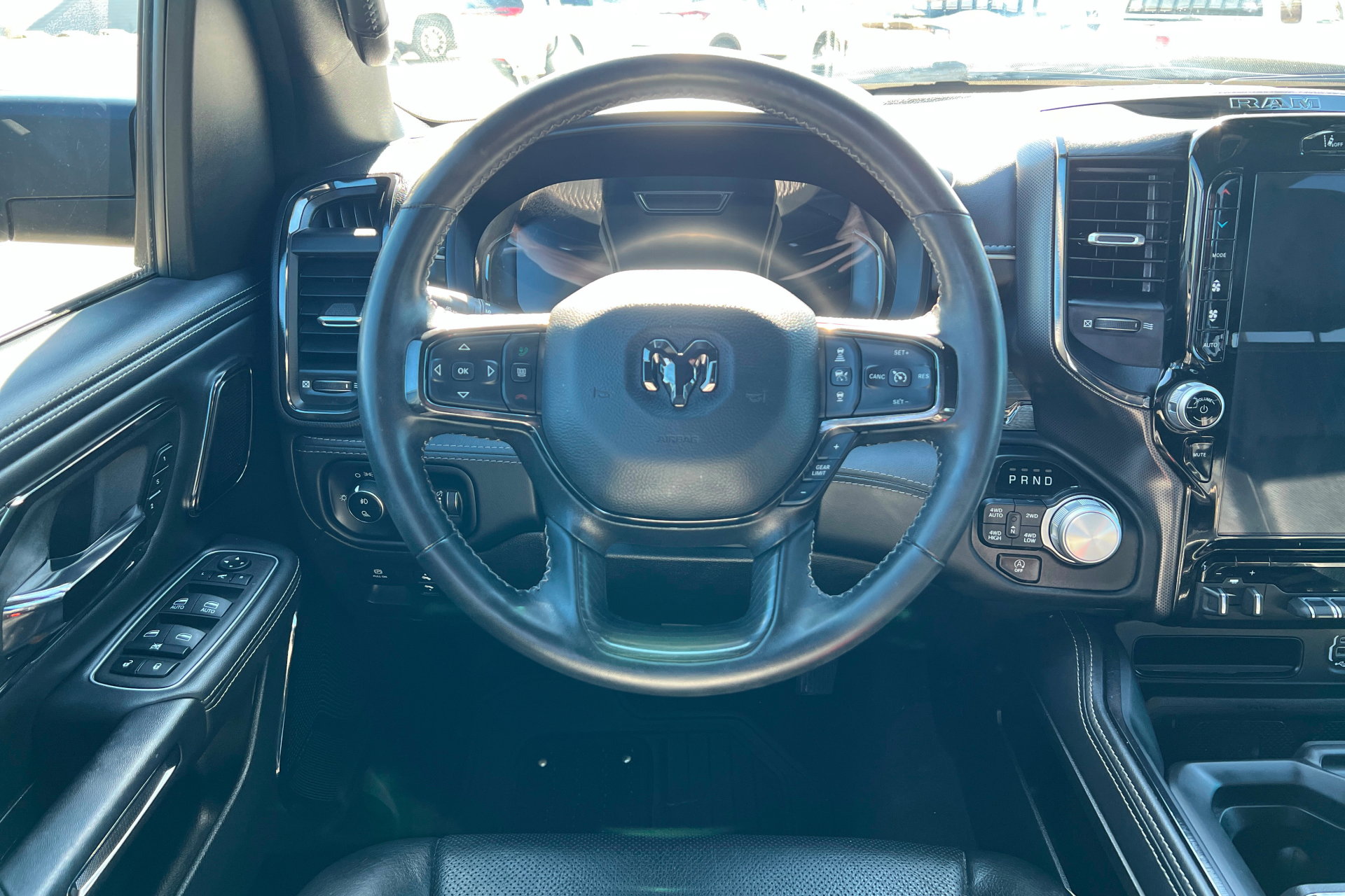 Used 2024 RAM 1500 Limited AWD/4WD image 12