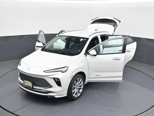 Used 2024 Buick Encore GX Avenir w/ Avenir Convenience Package AWD/4WD image 30