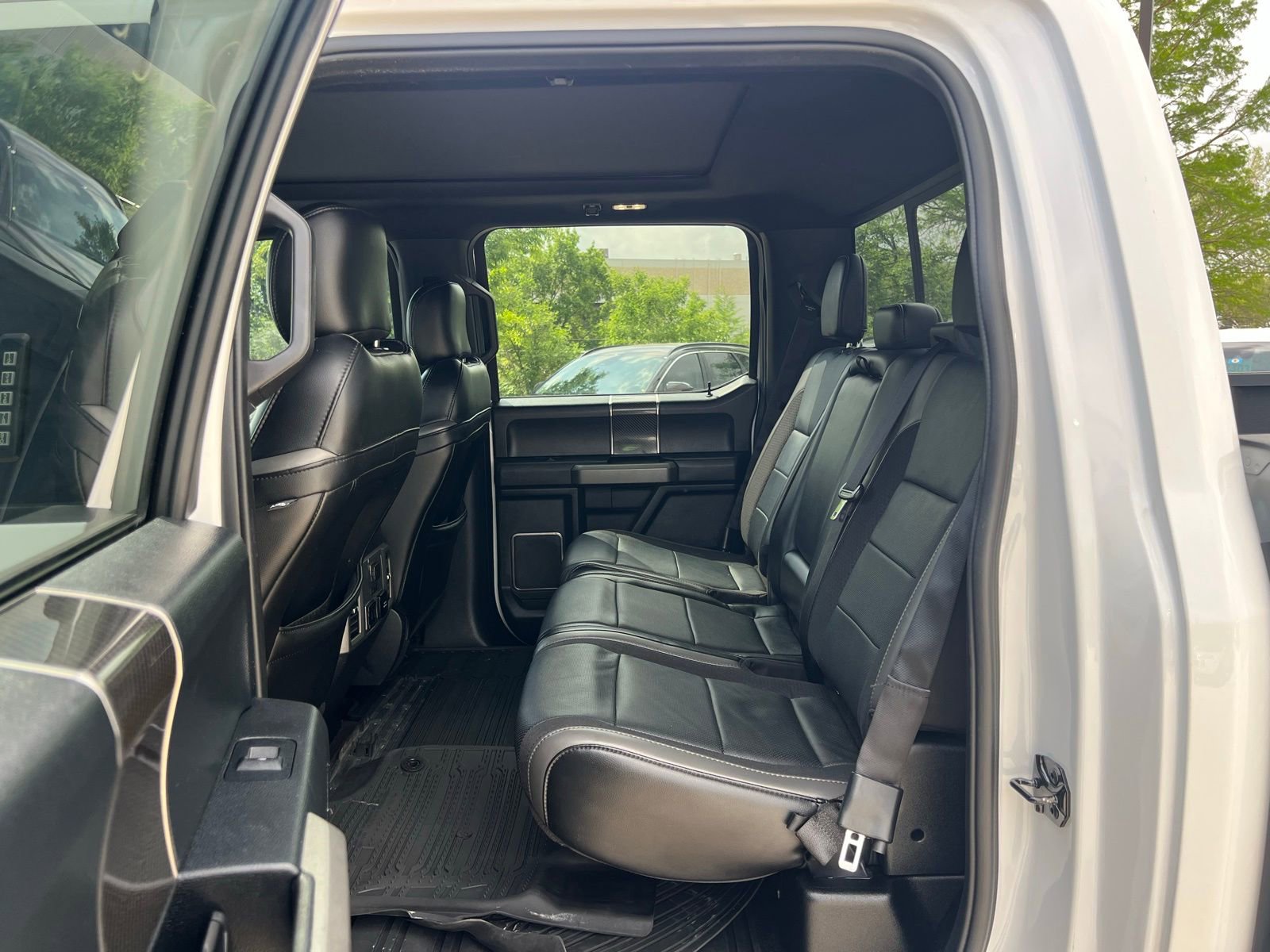 Used 2020 Ford F150 Raptor w/ Equipment Group 802A Luxury AWD/4WD image 16