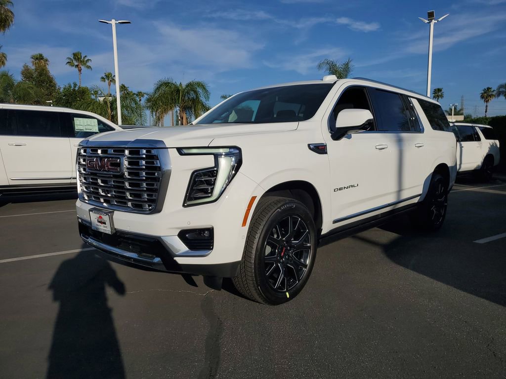 New 2026 GMC Yukon XL Denali w/ Sun & Power Step Package image 2