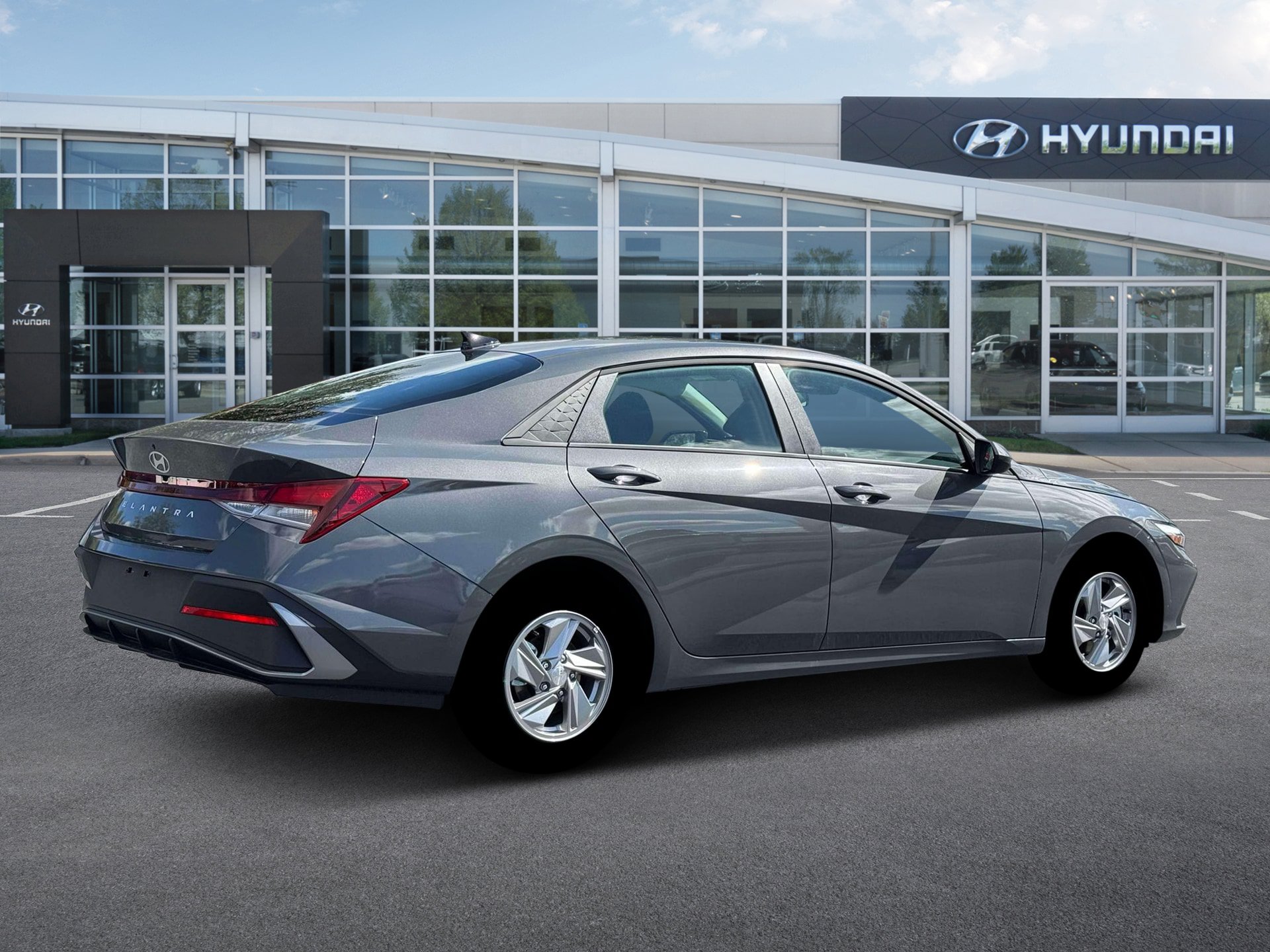 New 2026 Hyundai Elantra SE FWD image 8