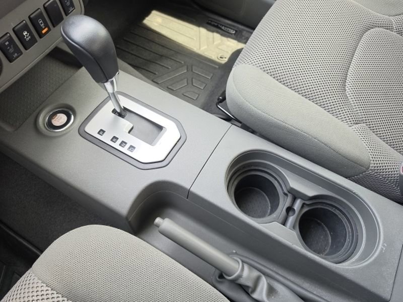 Used 2020 Nissan Frontier SV w/ Midnight Edition Floor Mats RWD image 24