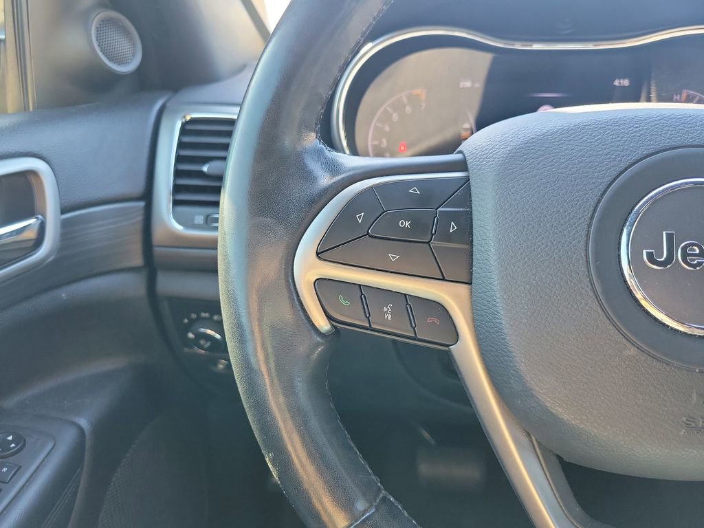 Used 2021 Jeep Grand Cherokee Laredo X image 17