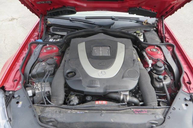 Used 2012 Mercedes-Benz SL 550 image 25
