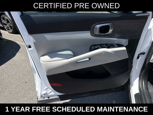 Used 2023 Kia Sorento EX w/ Panoramic Sunroof Package FWD image 13