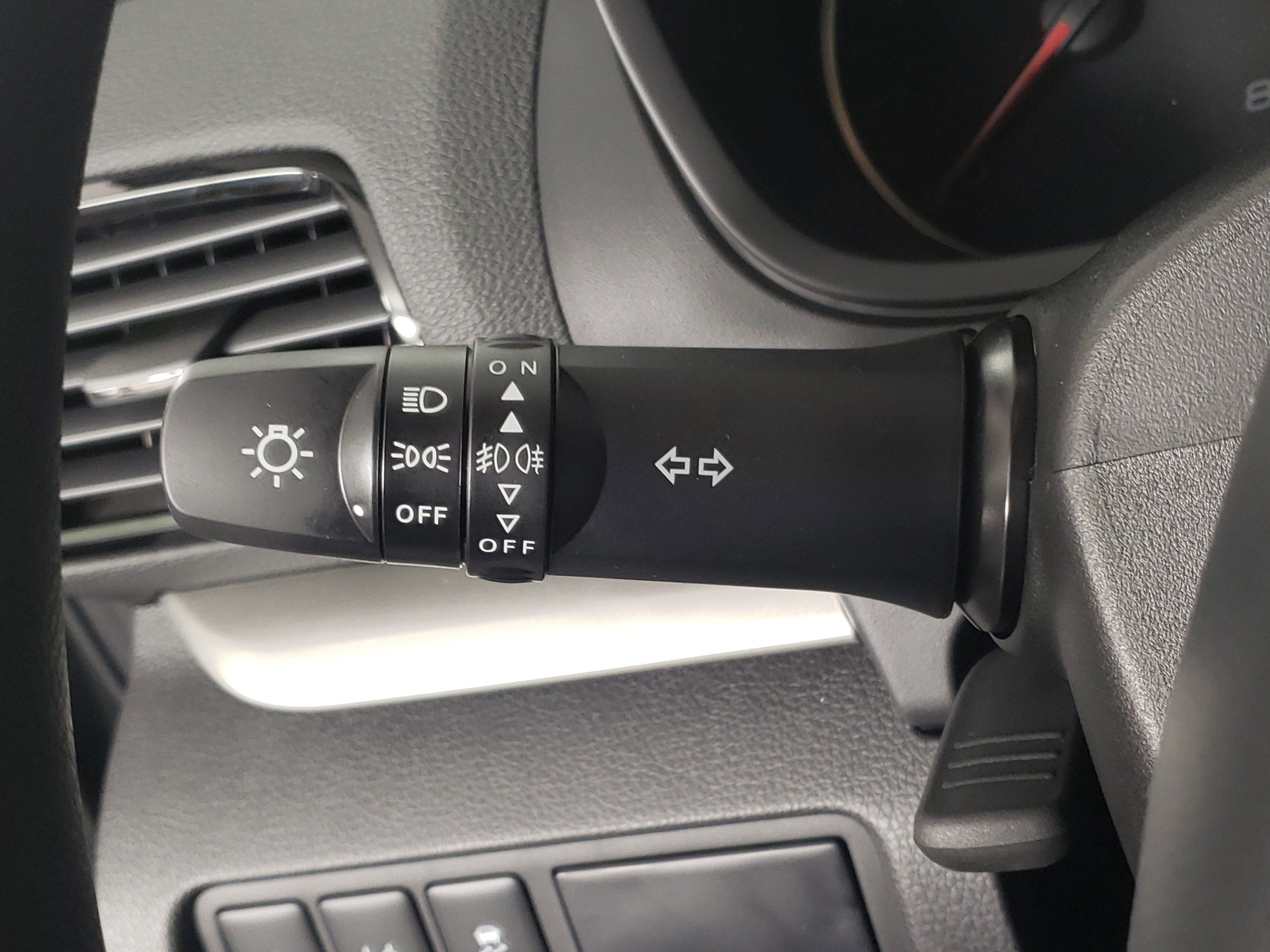 New 2026 Mitsubishi Eclipse Cross ES image 18