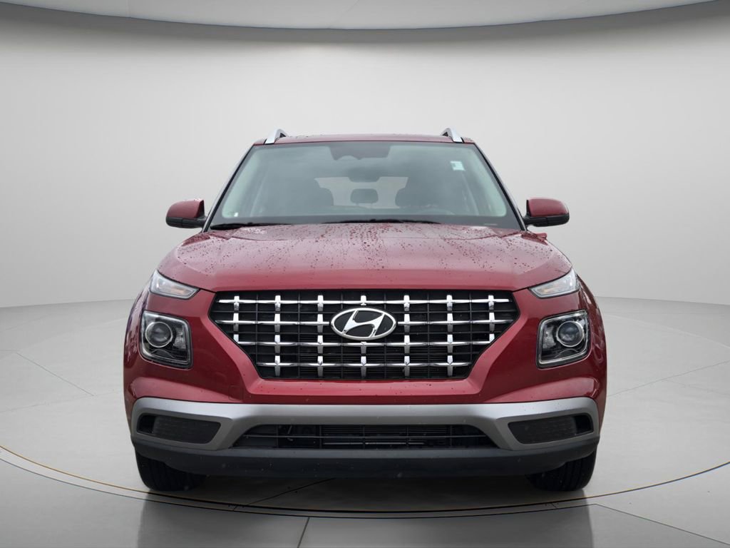 Certified 2024 Hyundai Venue SEL FWD image 5
