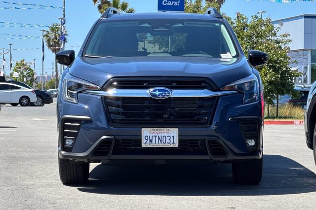 Used 2025 Subaru Ascent Limited AWD/4WD image 9