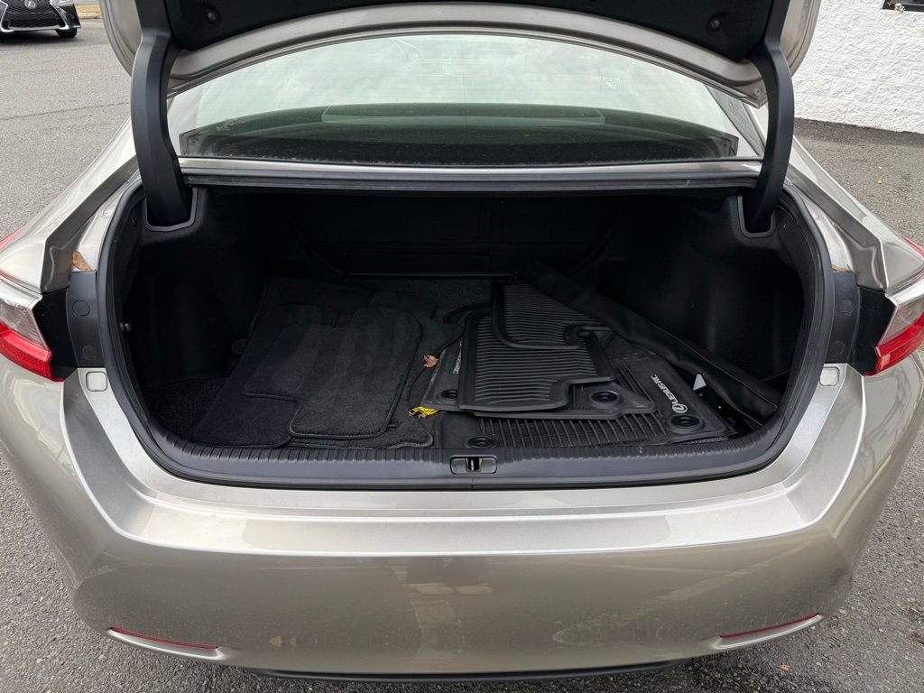 Used 2016 Lexus RC 300 AWD image 6