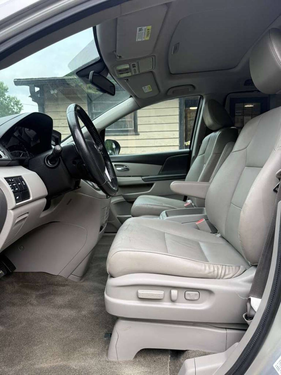 Used 2015 Honda Odyssey EX-L image 10
