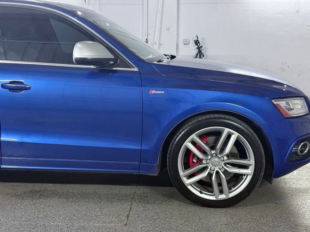 Used 2015 Audi SQ5 Prestige w/ Prestige Package image 4