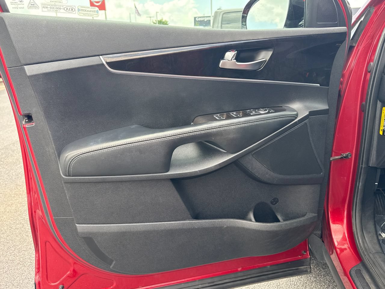 Used 2017 Kia Sorento FWD image 14