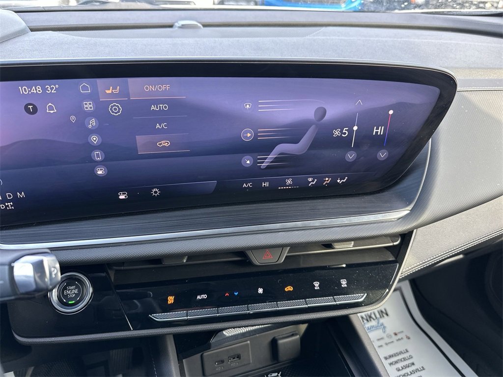 Used 2025 Buick Envision Preferred image 19