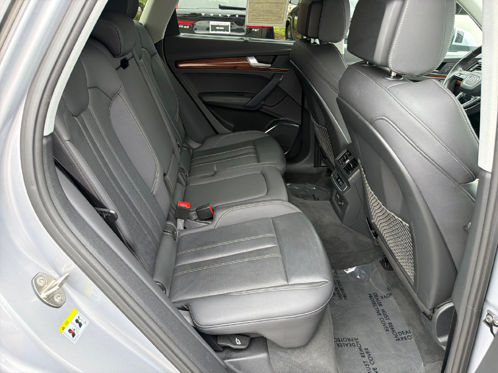 Used 2022 Audi Q5 2.0T Premium Plus w/ Premium Plus Package AWD/4WD image 15