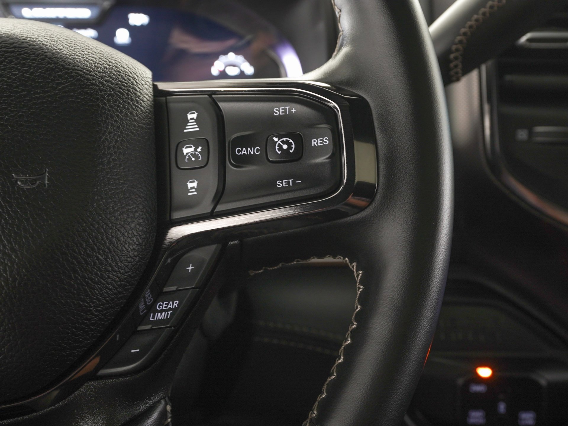 Used 2025 RAM 3500 Limited image 21