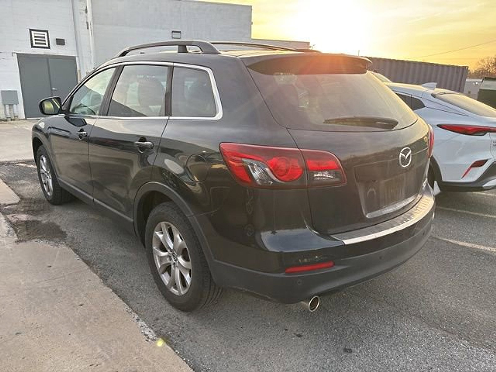 Used 2015 MAZDA CX-9 Touring w/ Touring Technology Package image 4