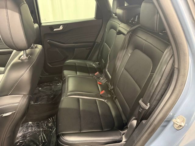 Used 2025 Ford Escape Platinum AWD/4WD image 22