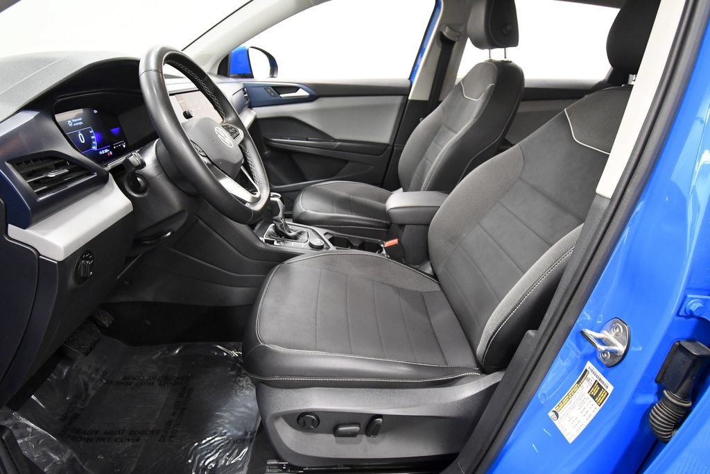 Used 2023 Volkswagen Taos SE AWD/4WD image 14