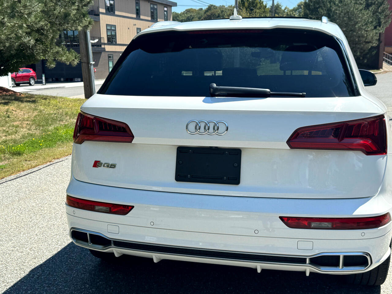 Used 2018 Audi SQ5 Premium Plus w/ Navigation Package image 26