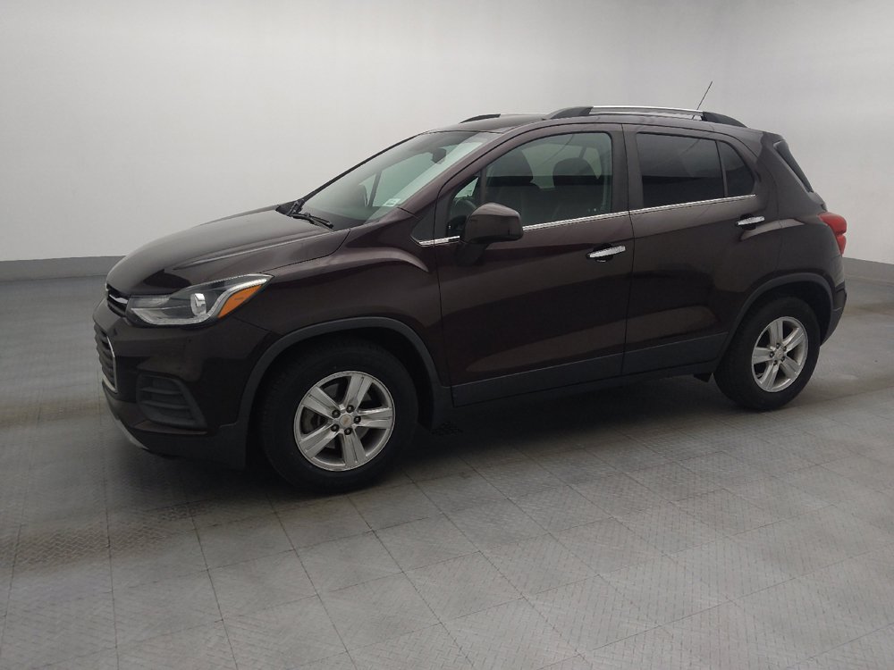 Used 2020 Chevrolet Trax LT w/ Driver Confidence Package FWD image 2