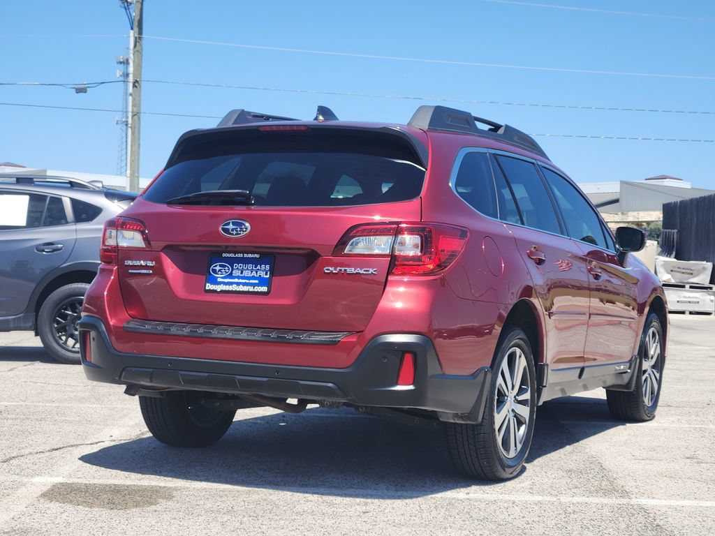 Used 2018 Subaru Outback 2.5i Limited AWD/4WD image 3