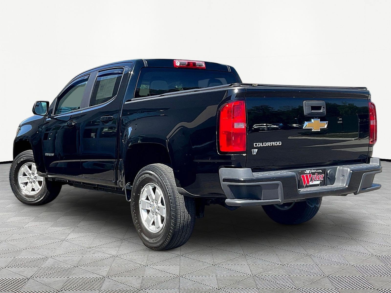 Used 2016 Chevrolet Colorado W/T w/ WT Convenience Package RWD image 4