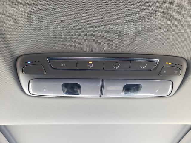 Used 2020 Kia Telluride S AWD/4WD image 16