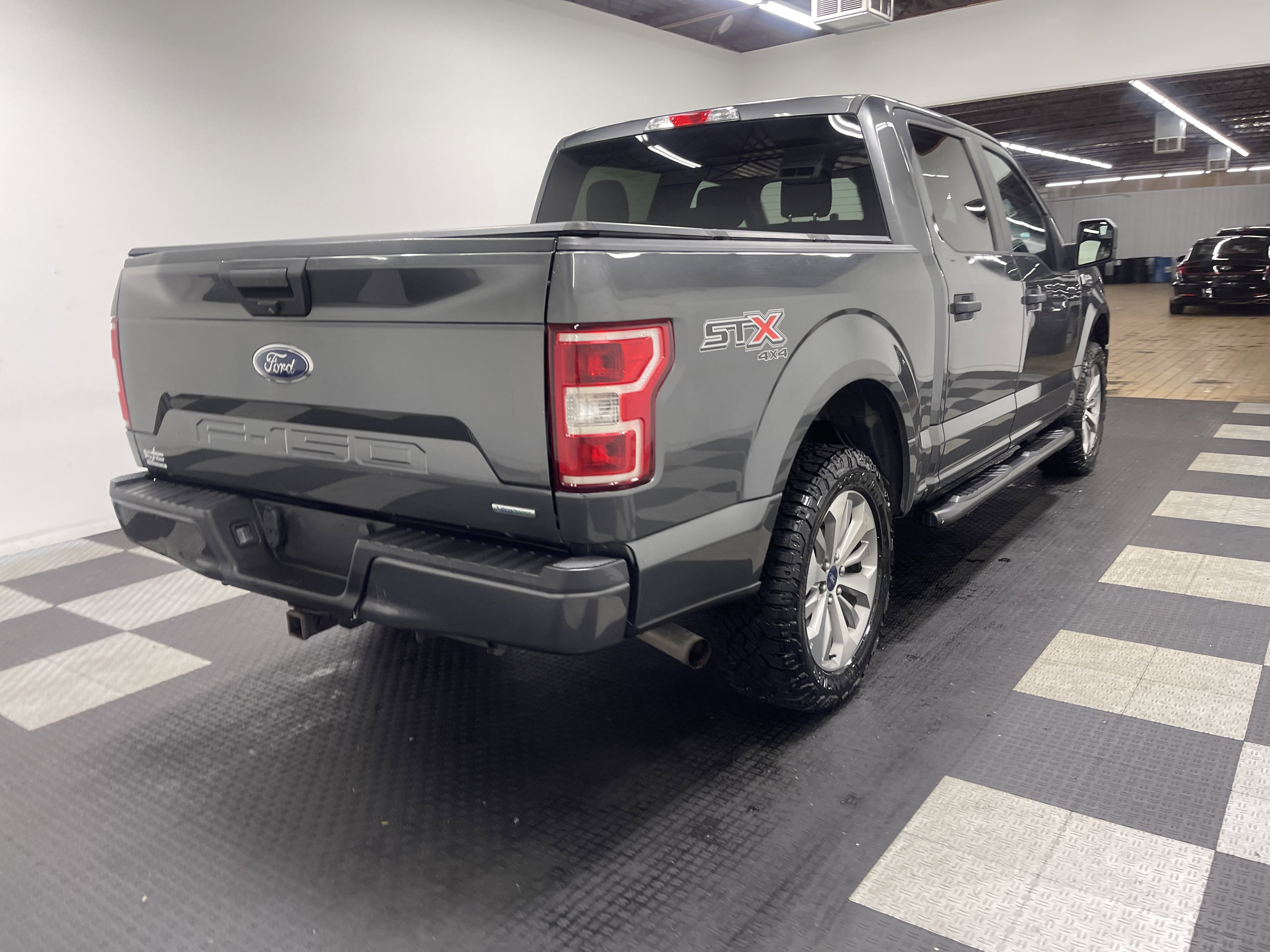 Used 2018 Ford F150 XL w/ Equipment Group 101A Mid AWD/4WD image 5