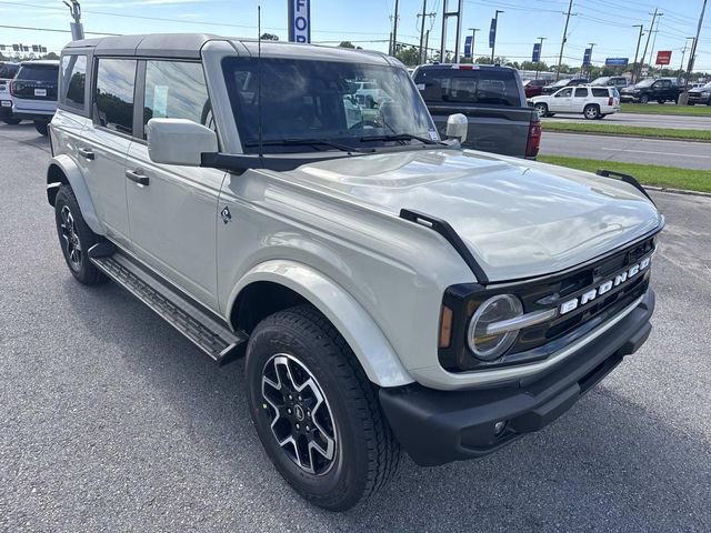 New 2026 Ford Bronco Outer Banks AWD/4WD image 3