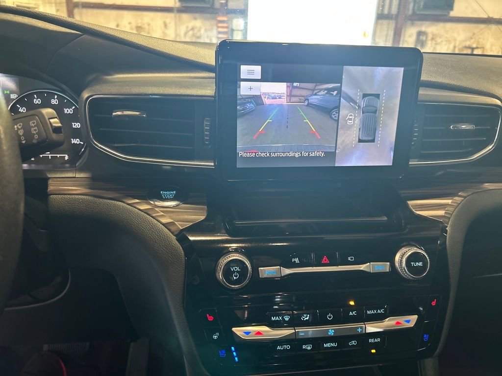 Used 2023 Ford Explorer Limited w/ Equipment Group 301A image 19