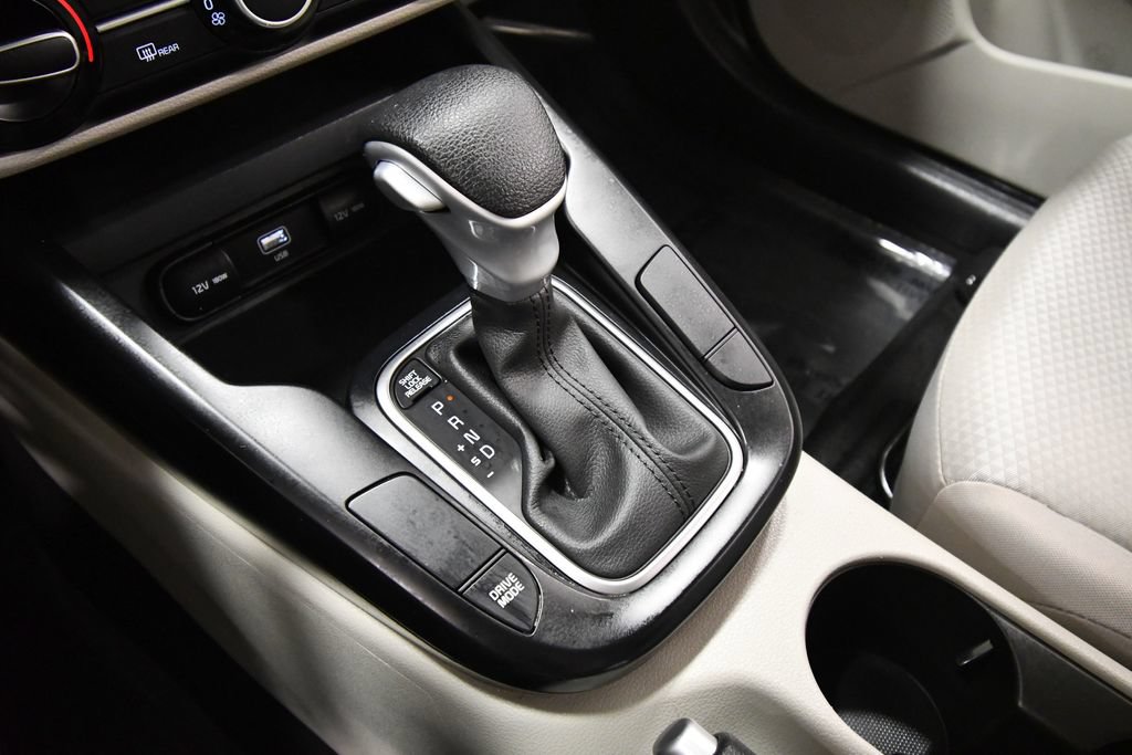 Certified 2025 Kia Soul LX FWD image 25