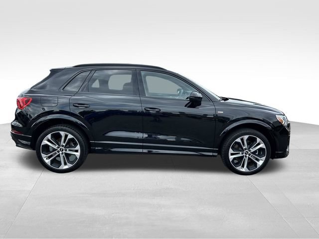 Used 2022 Audi Q3 2.0T Premium Plus AWD/4WD image 2