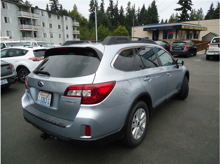 Used 2015 Subaru Outback 2.5i Premium AWD/4WD image 6