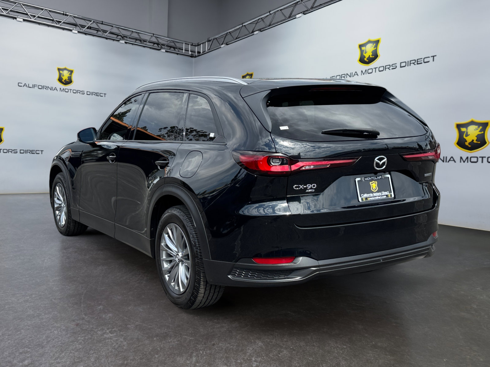 Used 2024 MAZDA CX-90 3.3 Turbo w/ Preferred Plus AWD/4WD image 3