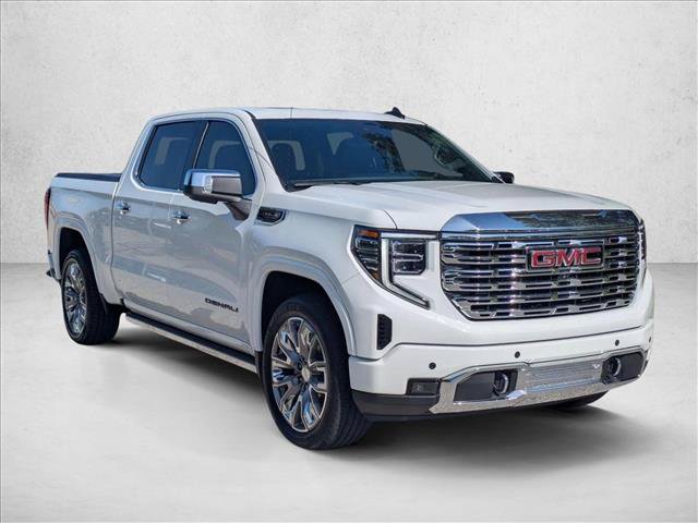Used 2023 GMC Sierra 1500 Denali w/ Denali Reserve Package AWD/4WD image 3