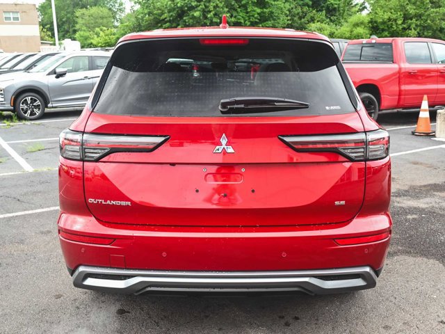 New 2025 Mitsubishi Outlander SE image 5