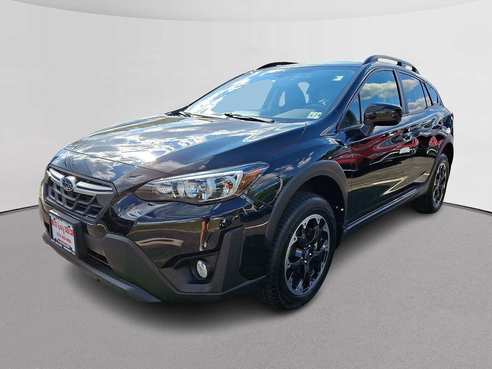 Used 2023 Subaru Crosstrek 2.0i Premium image 4