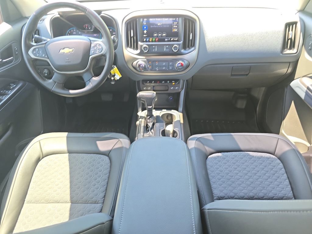 Used 2021 Chevrolet Colorado Z71 AWD/4WD image 9