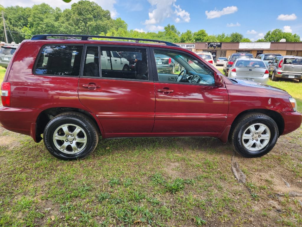 Used 2006 Toyota Highlander 2WD V6 w/ Appearance Pkg image 3
