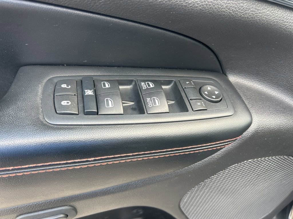 Used 2016 Jeep Grand Cherokee Limited 75th Anniversary AWD/4WD image 37