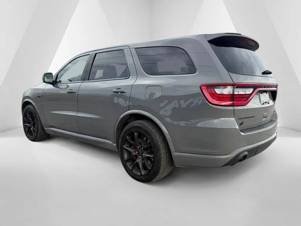 Used 2022 Dodge Durango SRT w/ Technology Group AWD/4WD image 5