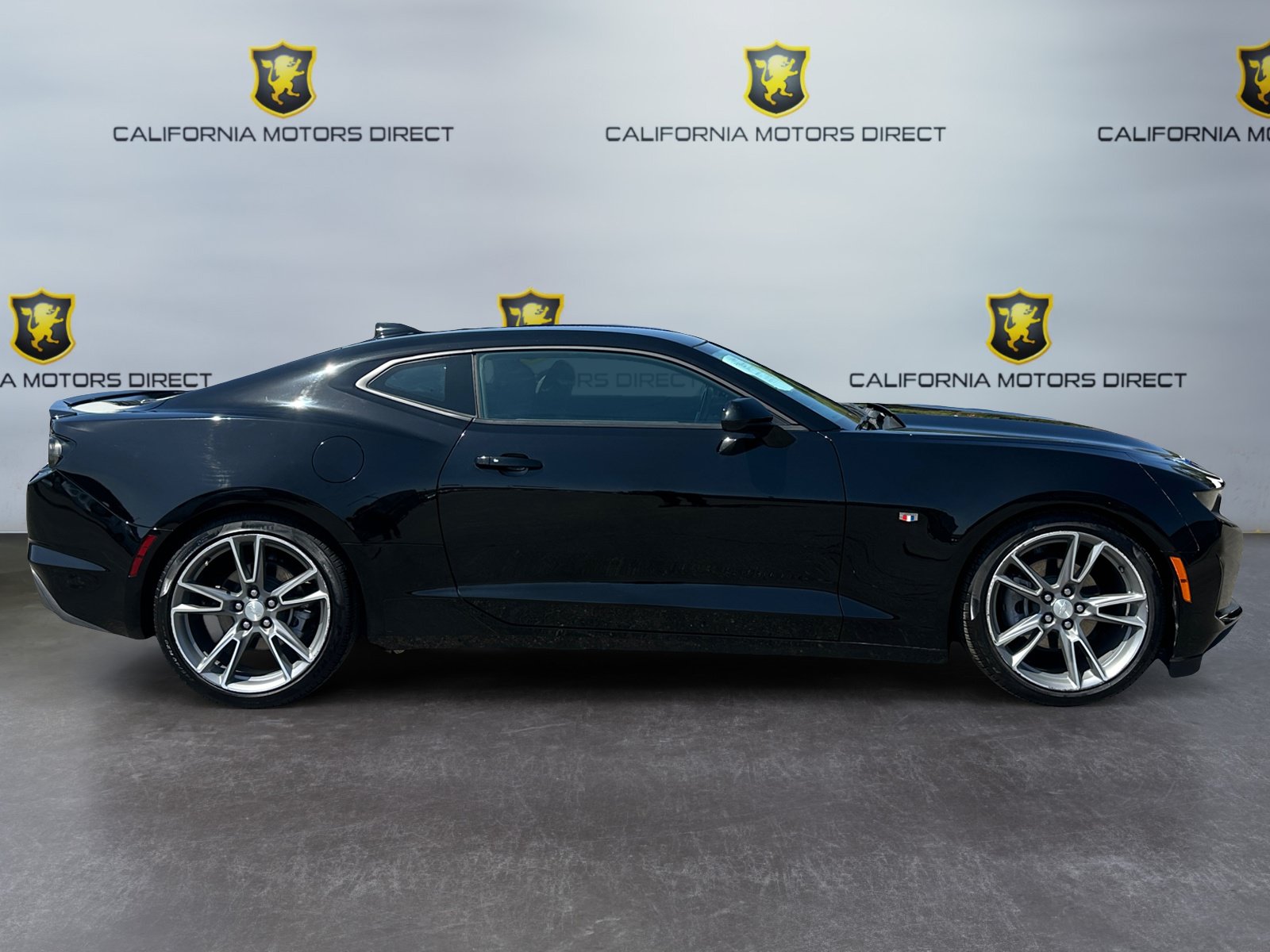 Used 2022 Chevrolet Camaro LT w/ RS Package RWD image 6