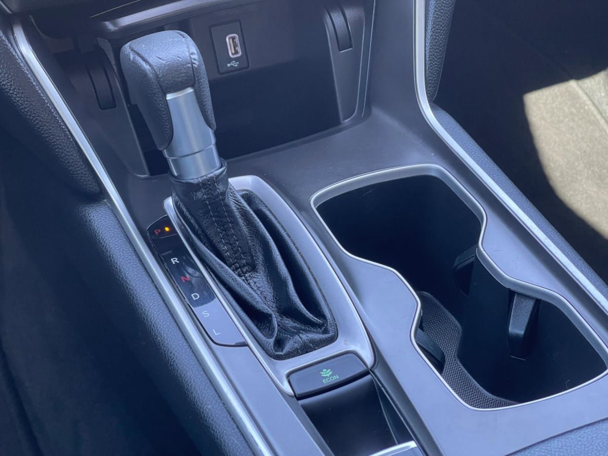 Used 2018 Honda Accord LX image 14