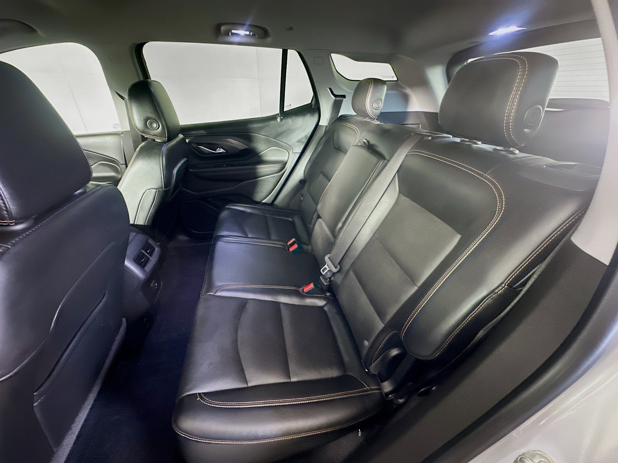 Used 2020 GMC Terrain SLT w/ Preferred Package AWD/4WD image 26