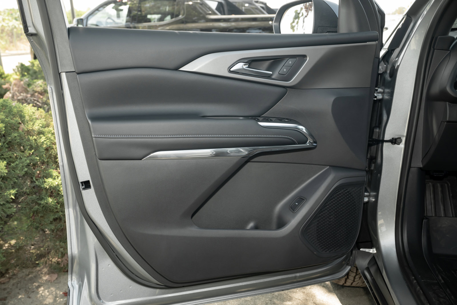 New 2026 Chevrolet Traverse LT w/ Driver Confidence Package image 16