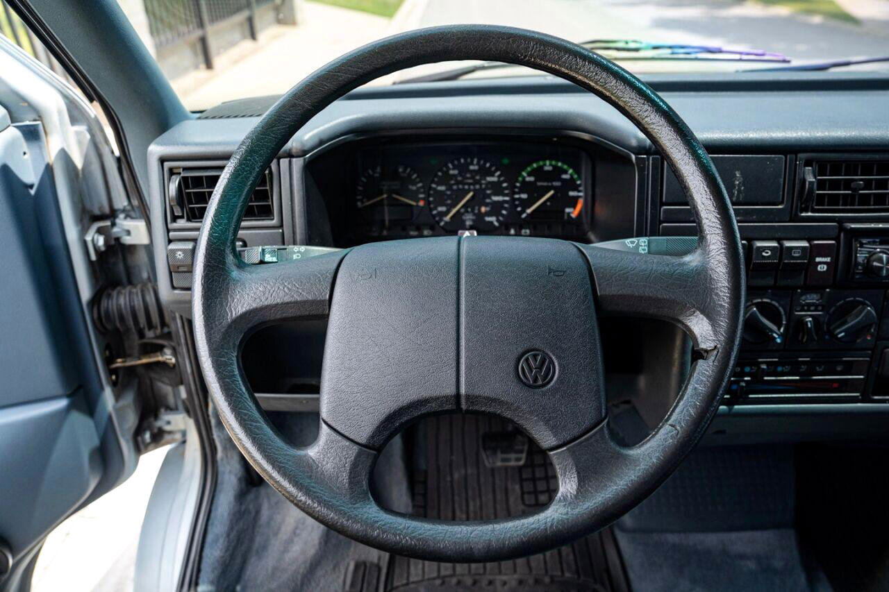 Used 1993 Volkswagen Eurovan GL image 15