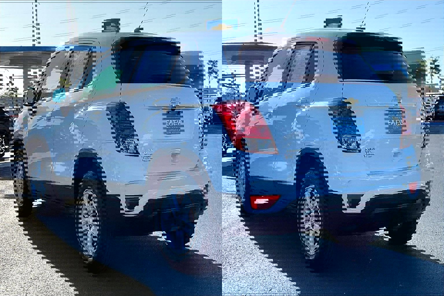 Certified 2022 Chevrolet Trax LS w/ Tint and Cruise Package image 3